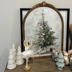 HTF Vintage Christmas Tree Crowned Top Wood Wall Decor.